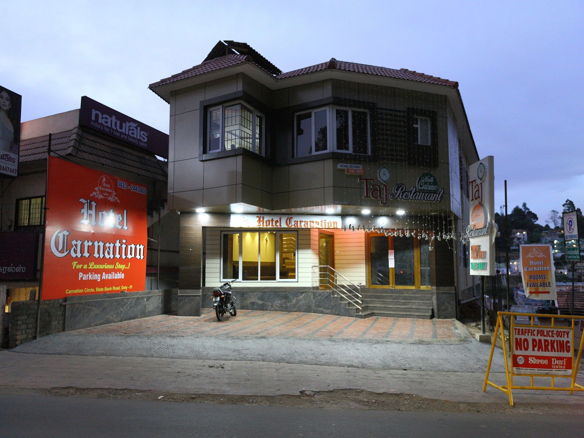 Oyo 7987 Hotel Carnation Ooty Exterior foto