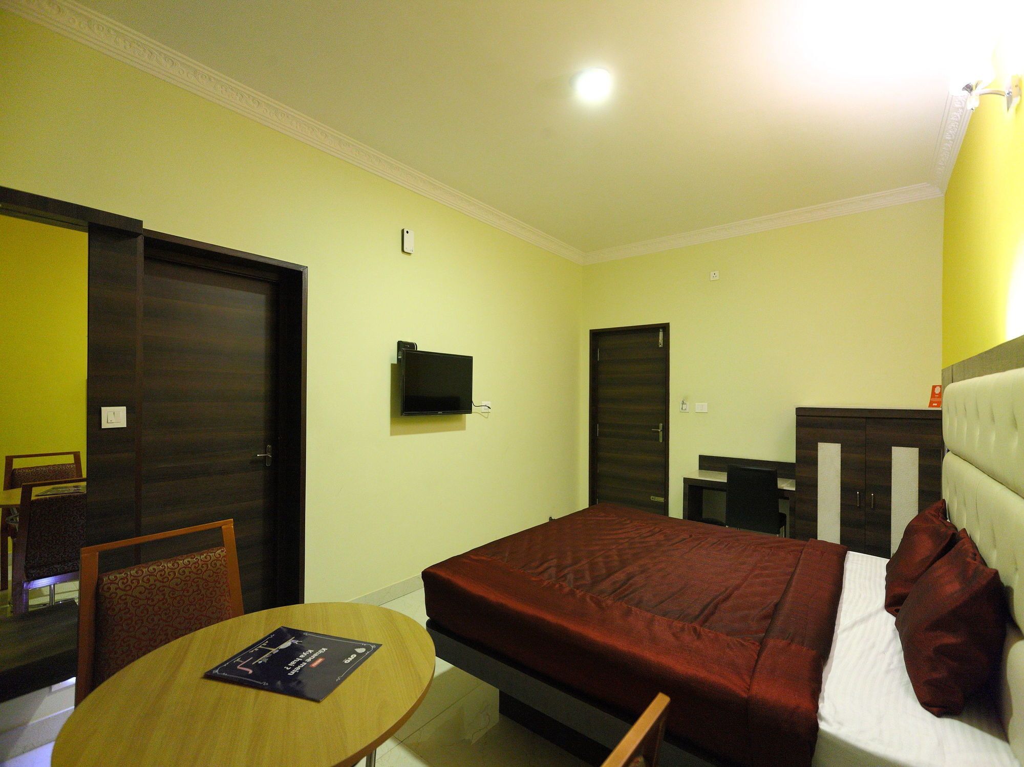 Oyo 7987 Hotel Carnation Ooty Exterior foto